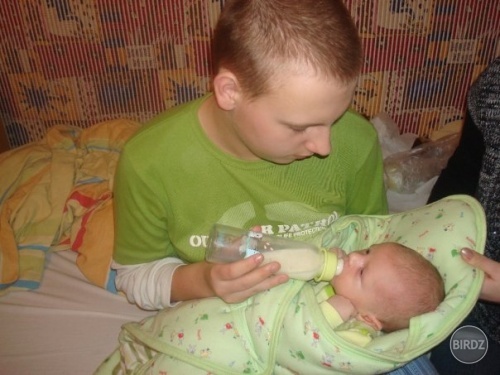 Murcatko kŕmil Oliverka :)