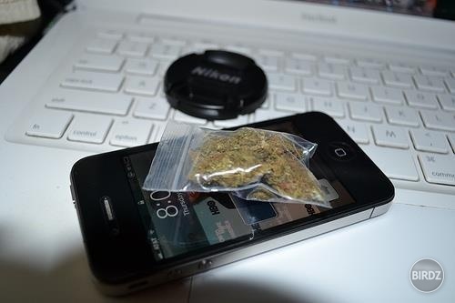 Iphone. Macbook. Weed. Nikon.