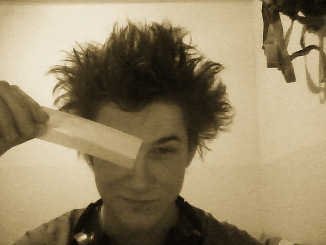 a looooooooong paper....if u know what i mean :) treba robit hudbicuuuu :D