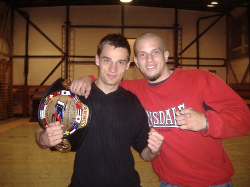 ja s majstrom sveta v Muay Thai