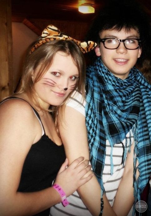 Vyzerám tu jak trtko, ale fotka s NÍM nemôže chýbať. Pretože nech je to akýkoľvek dementor, mám ho rada. :3