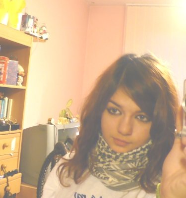 Zuzka :).Super dievcina ... ze? ;-)
