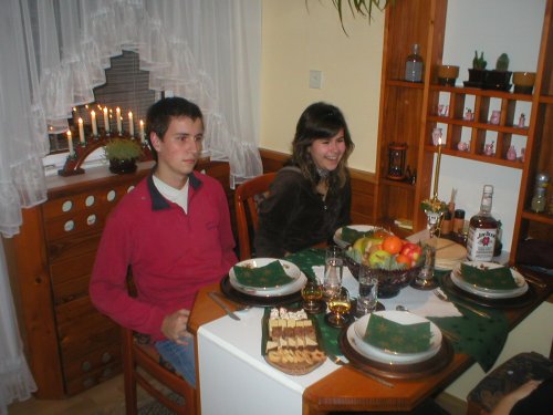 tak toto su tradicne vianoce-bracho sa hada s mamou a mne to vzdy pride strasne vtipne :)a oco za fotakom nam nadava