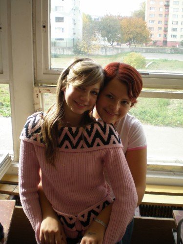 Ja a zuzka z triedy :) cmuk