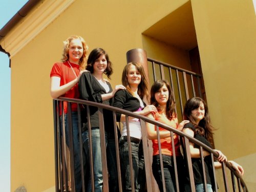 modelky na schodoch:D