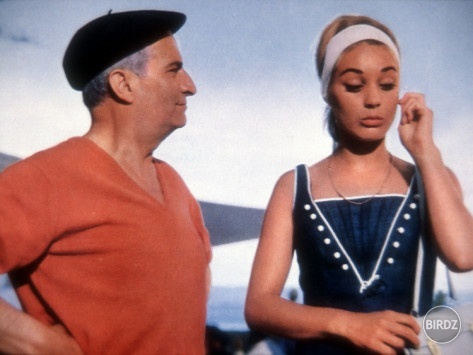 Louis de Funès ako žandár Ludovic Cruchot a Geneviève Grad ako jeho dcéra Nicole