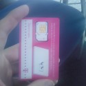 ruzova SIMkarta s miniSIMkartou vo vnutri, z mojho pohladu vecneho dietata ciste technologicke kinderko