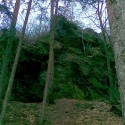 Mimoriadne miesto. Hore na tej skale je lavička s výhľadom na okolie. ....:)a moje prve rande po troch mesiacoch
