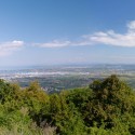 pohlad na pobrežie, mesta Koper, vzadu Trieste