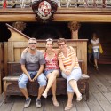 s mojimi rodičmi na velikej pirátskej lodi