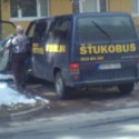 Aj takéto autíčka k nám do Bryndziarova občas po slovenských cestách z Ružomberka dorazia... :D