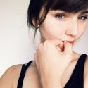 v poslednej dobe ma bavi nenosit makeup (: 