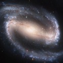nekonečný v priemere 120 miliard svetelných rokov,  prekrásny vesmír...
(ináč 1 sekunda má 300 tisíc kilometrov!)