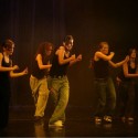 toto je fotka z vystupenia z roku 2006 ...:D..ja tam este moje ,,original,, vlasy..svetlohnede mam:D