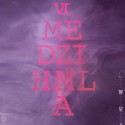 Bolo mi cťou sa pridať k organizátorom na literárnom festivale MEDZIHMLA tri dni tvrdej práce so scénou tlačenie plagátov, zháňanie stoličiek, nekonečne vela predlžovačiek a všetkého možného potom afterpárty slovenský reper Lyrik ktorý má rád borovičku bo