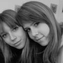 Macka a Lenka - baby vy by ste mohli byt modelky a dost slusne by ste sa uzivili!!! cem potom zadara listky na prehliadky...=)