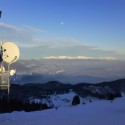 vyhlad z Malina Brda, vysvietene Tatry, mesiac v splne, no nie je to krasa?:)