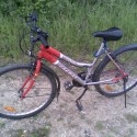 hihi Ani sa pokazil bike .. akoze moc sme ho neopravili xDD .. pointa su pedale !! :-)