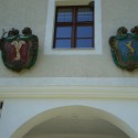 Červený kameň - erby