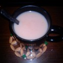 Indický MAsala čai s korením, mliekom, vodou, čiernym čajom a trstinovým nerafinovaným cukrom:-)