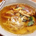 Taiwansky vegetariansky hribovy ramen za 2.60e v nejakej buddhistickej diere :P uz som sa naucil znak pre vegetarianstvo, takze najst vege restiky je o nieco lahsie (aj tak ma tam doviedla frajerka :D)