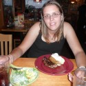 Hmmmm stejcik a zemiacik a salatik ... mnamiky mnam ... I love applebees!!!