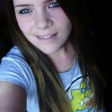 To je taká momentka...:D Niekto si tu prijal momentku, tak momentka, práve mi zasvietilo slnko do očí a išla som sa usmiať...:D A ten foťák cvakol... Pači sa @feerinko...:)