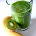 mnaam zatial najlepsi smoothie :) banany, kiwi, baby spenat