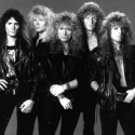 Whitesnake, veľmi klasický starý melodický rock, ktorý sa vždy absolútne perfektne počúva :)