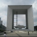 No vý víťazný obluk v La Defense