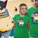Odkaz od Rafaeal Bastosa aka dizajnér Vó Maria: Batman nového tisícročia = FATMAN Pochváľ sa aj ty svojím novým Loviu Trikom http://www.loviu.com
