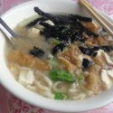 Seaweed nudle z mojej oblubenej buddhistickej vyvarovne.