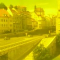 vyhlad na mesto v zltom
