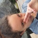 Nikdy sa nezmeň. Alebo neumri. Fajčenie môže zabíjať.
(Poetická žúrka pod sochou Novomeského)
(Včera)