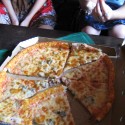 šampiňónová pizza :-D naj v meste 