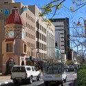 WINDHOEK - filmár a fotograf Miro Pokorný Vás pozýva na Foto Safari do najfotogenickejšej krajiny sveta - viac info na: http://www.offroadtours.sk/fotosafari.html (Foto: Miloš Bubán Namíbia/2004)