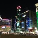 Nocny Seoul z river parku Cheonggyecheon