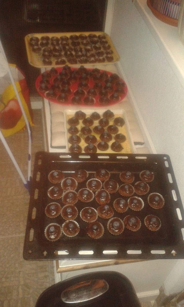 Keď sa pečie do práce :)