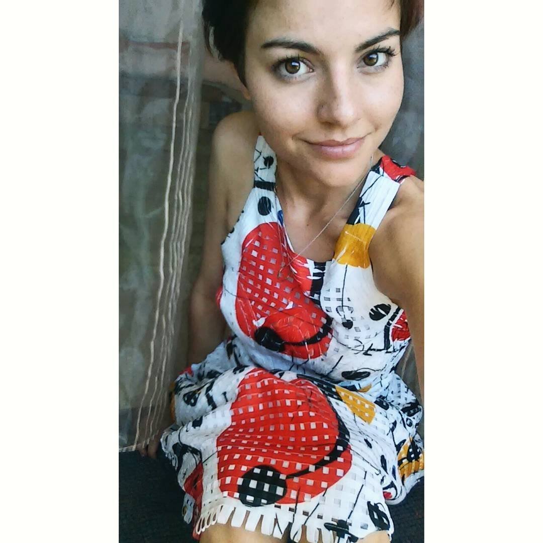 AnetK vás prišla po dlhšej dobe pozdraviť :)
dúfam, že sa máte tak super ako ja, a že sa vám darí
Pekný deň :)