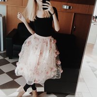 Milujem tú sukňu. 