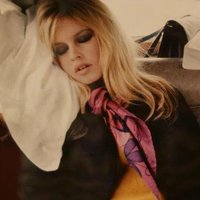 Brigitte Bardot je krásna ešte aj keď spí. :)