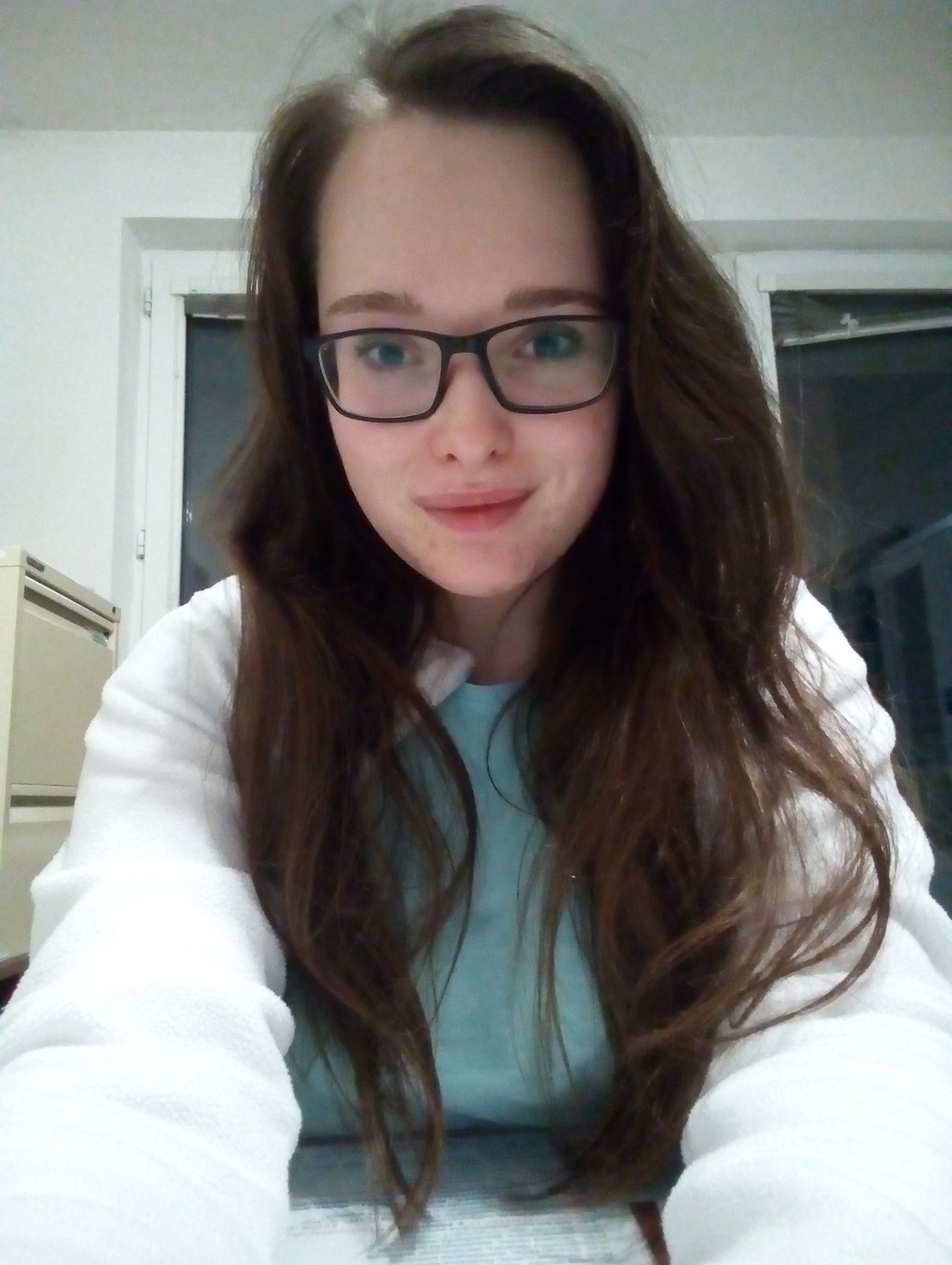 Úžasný pocit, keď všetci pokojne spia a ja so už môžem rozpustiť vlasy a začať sa tešiť na celý deň voľna 