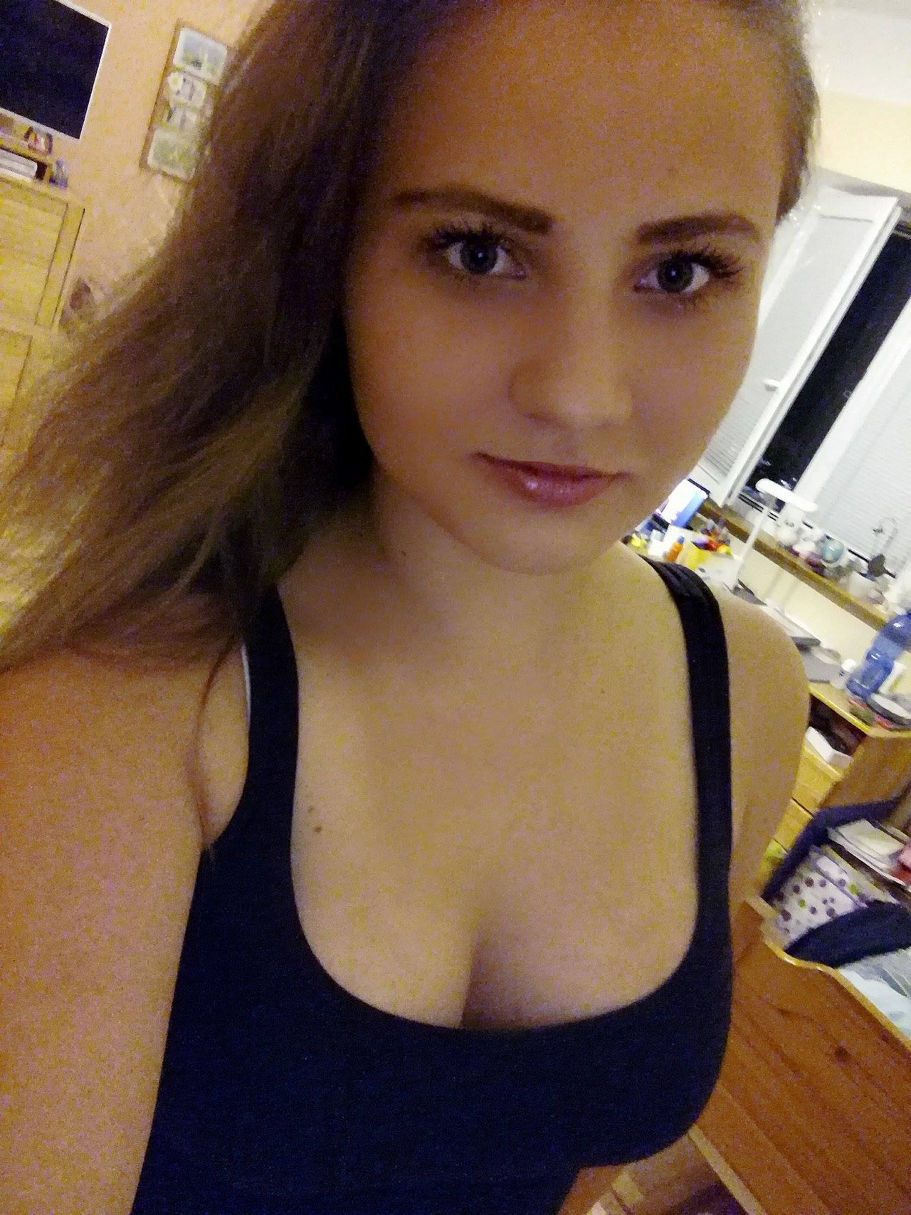 :3