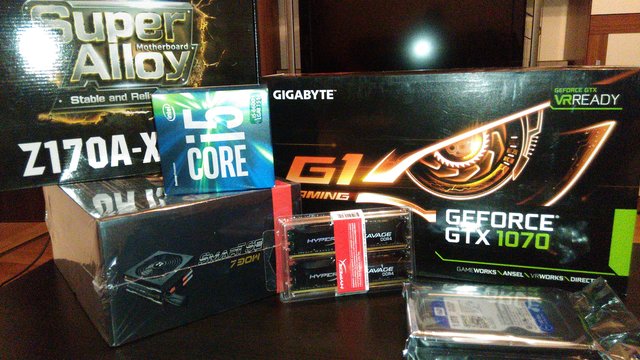 i5-6600, 16GB 2133Mhz DDR4, GeForce GTX1070 8GB, 1TB WD Caviar Blue, 730W Thermaltake PSU, ASRock Z170A-X1/3.1 ... už dúfam supermário trhať nebude...