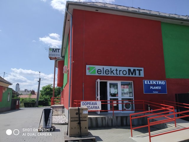 www.elektromt.sk - 2018-2019 - pokiaľ niekto z Vás niekedy odtiaľto niečo objednal, je možné, že som to balil a posielal ja :)