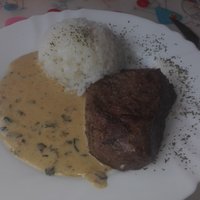 Je skvelé mať brata kuchára...Hovädzí steak s hríbovou omáčkou a ryžou...a potom dve fľaše šampanského 