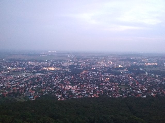 som na zobore ... budem spať v altánku. Dobrú noc Birdz.
