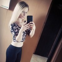 :)) mozem takto chodit jedine po byte :D ..vonku by som zamarzla :P 