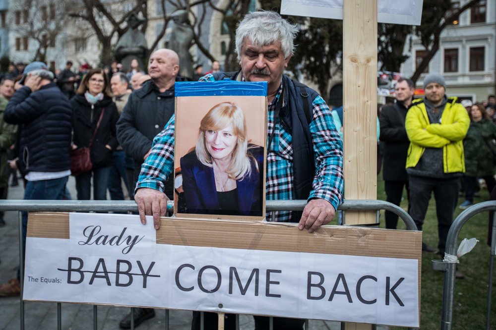 !!!!PANI RADIČOVÁ VRÁŤTE SA DO POLITIKY!!!!