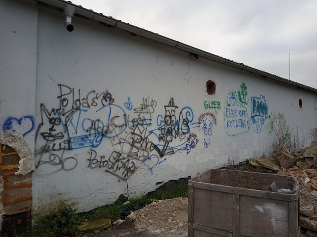 Macherské grafity od volákych pahliakov B-) 
